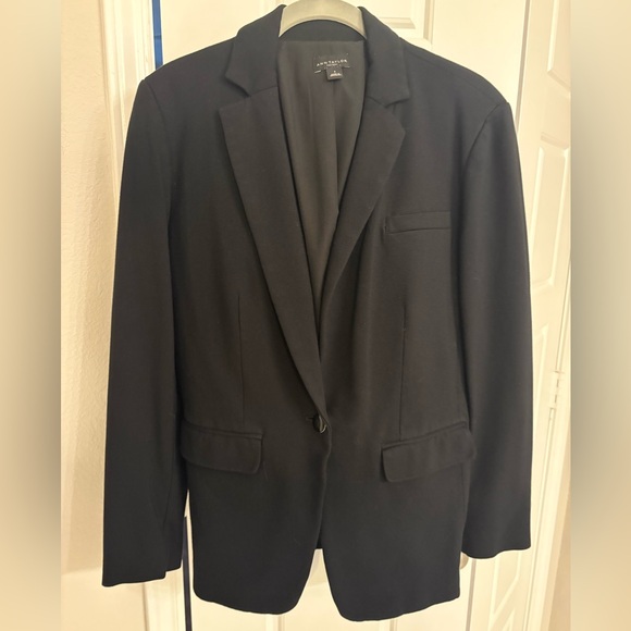 Ann Taylor Black Blazer - Picture 1 of 2